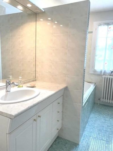 Image No.8-3 Bed House for sale