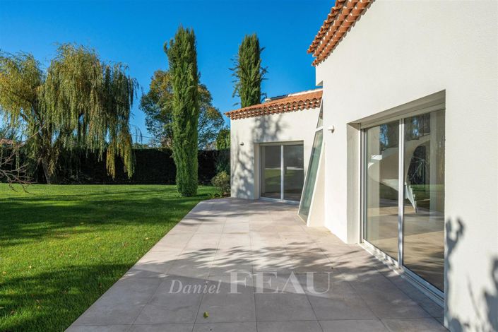 Image No.5-5 Bed House for sale