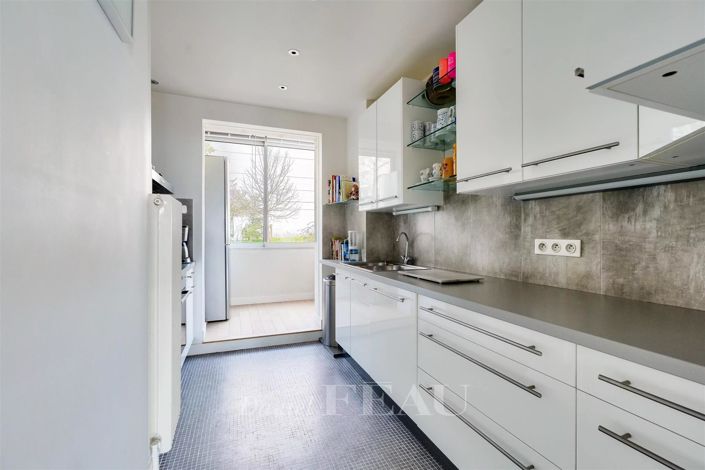 Image No.5-3 Bed Apartment for sale