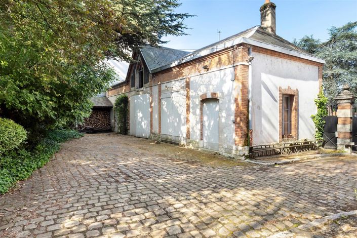 Image No.10-9 Bed House for sale