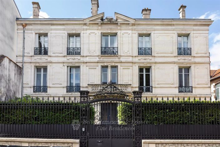 Image No.3-9 Bed House for sale