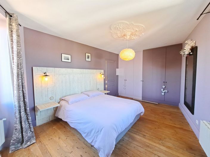 Image No.11-6 Bed House for sale