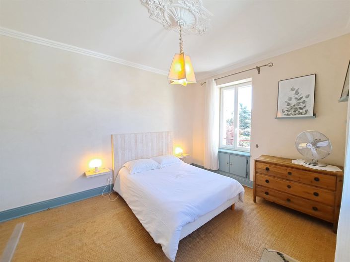 Image No.13-6 Bed House for sale