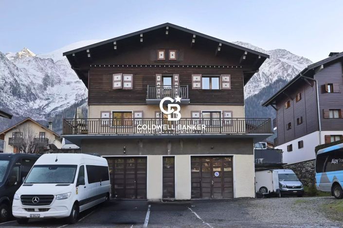 Image No.1-14 Bed House for sale