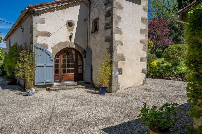 Image No.16-4 Bed House for sale