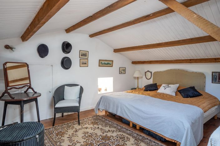 Image No.18-4 Bed House for sale