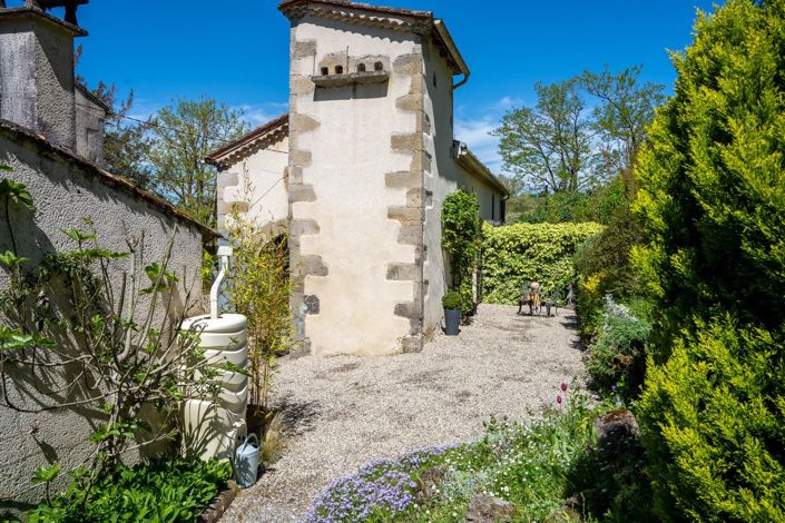 Image No.19-4 Bed House for sale