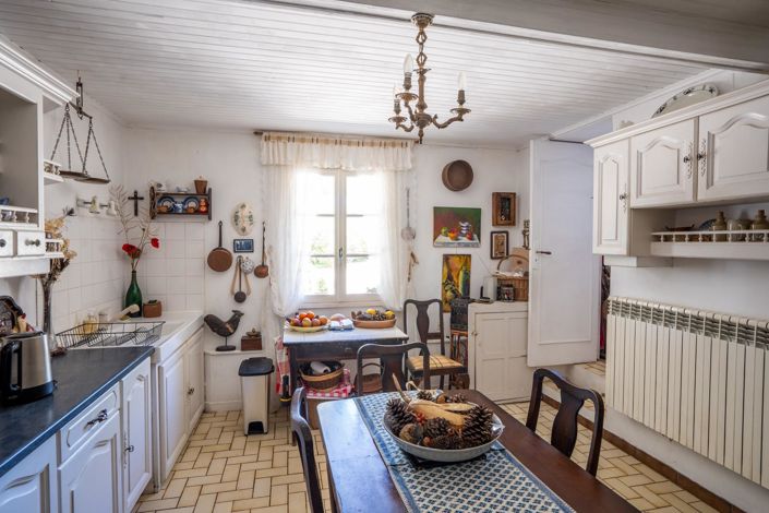 Image No.7-4 Bed House for sale