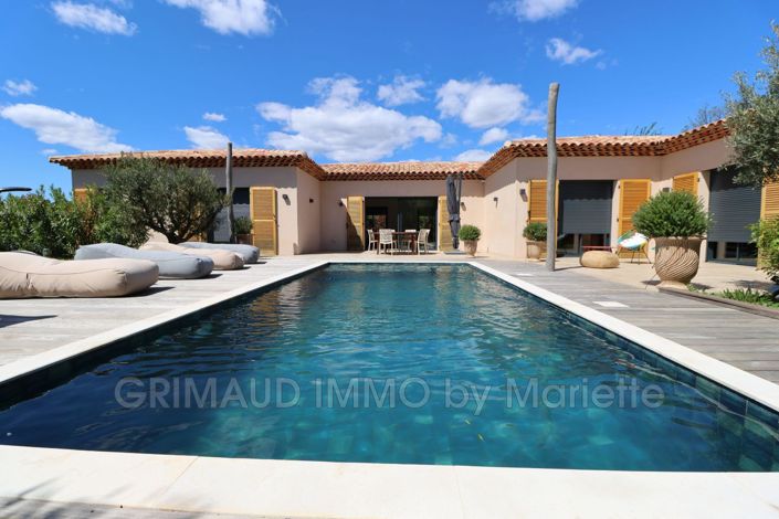 Image No.1-4 Bed Property for sale