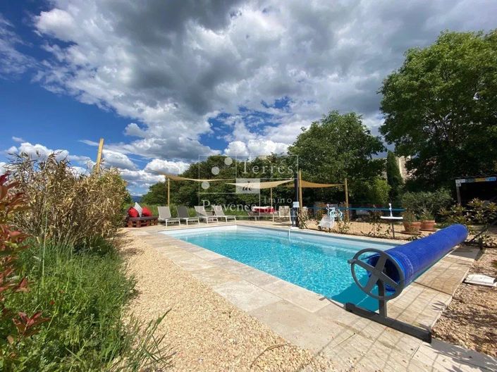 Image No.3-Maison de 9 chambres à vendre à Saint-Laurent-du-Verdon