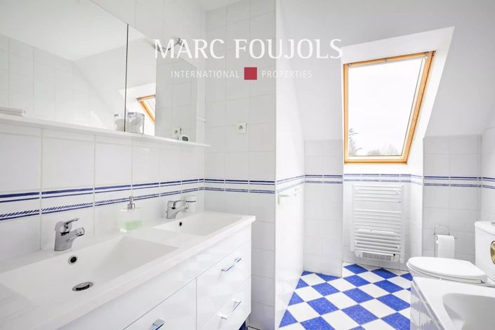 Image No.13-6 Bed House for sale