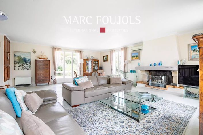 Image No.4-6 Bed House for sale