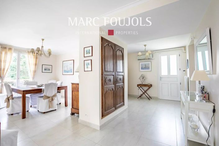 Image No.7-6 Bed House for sale