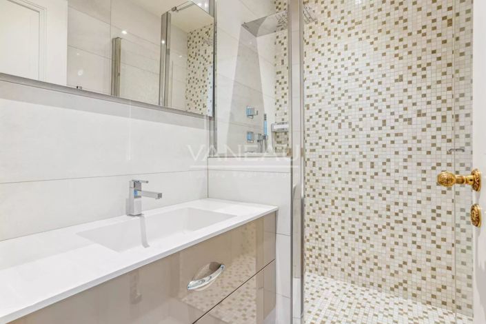 Image No.10-3 Bed Apartment for sale