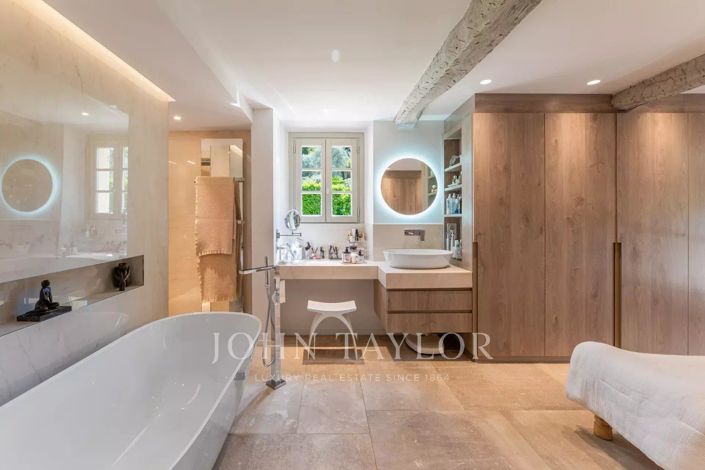 Image No.13-4 Bed House for sale