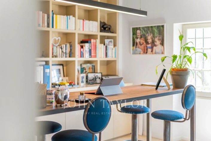 Image No.17-4 Bed House for sale