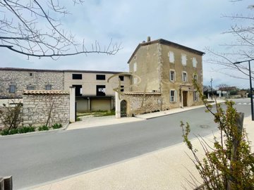 1 - Orgnac-l'Aven, Maison