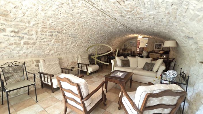 Image No.5-7 Bed House for sale