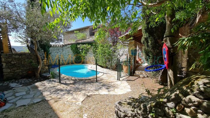 Image No.1-4 Bed House for sale