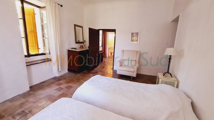 Image No.22-4 Bed House for sale