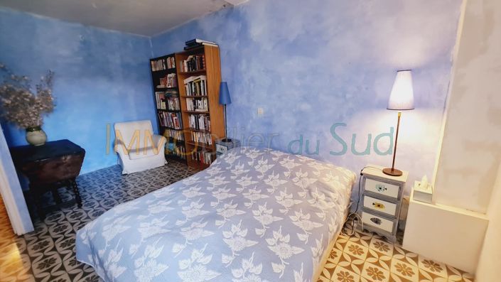 Image No.24-4 Bed House for sale