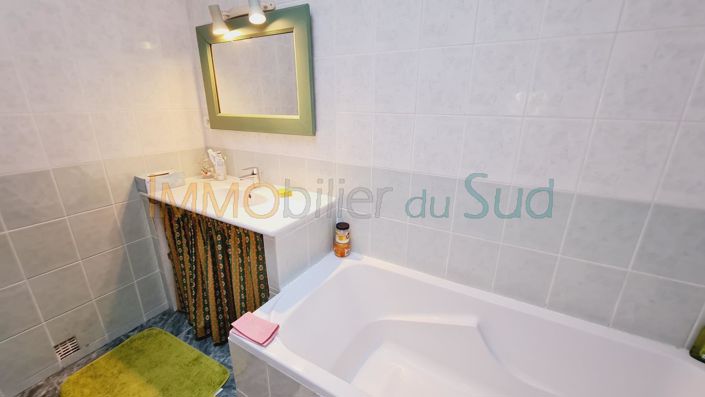 Image No.25-4 Bed House for sale