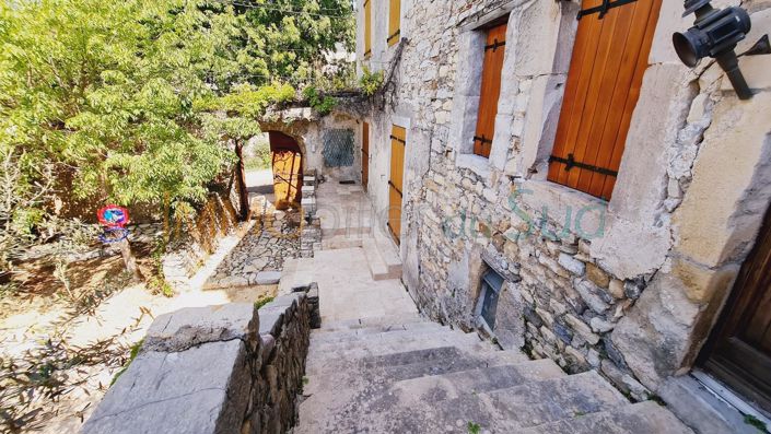 Image No.8-4 Bed House for sale