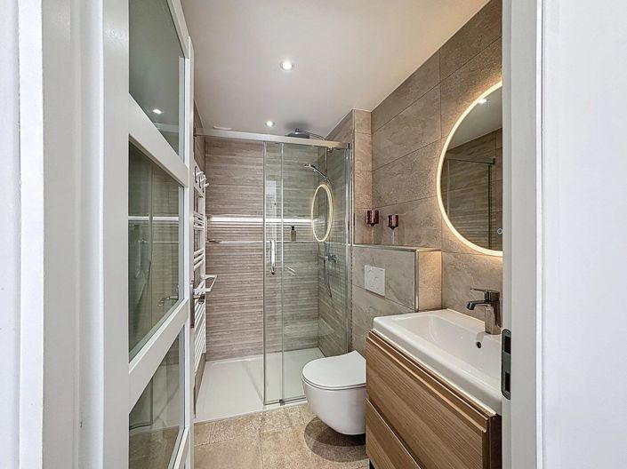 Image No.10-5 Bed House for sale