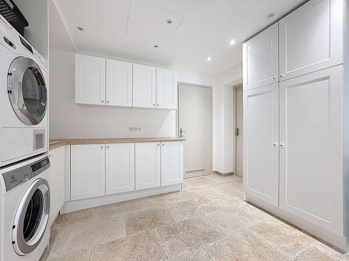 Image No.11-5 Bed House for sale