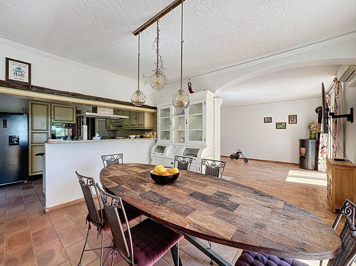 Image No.15-5 Bed House for sale