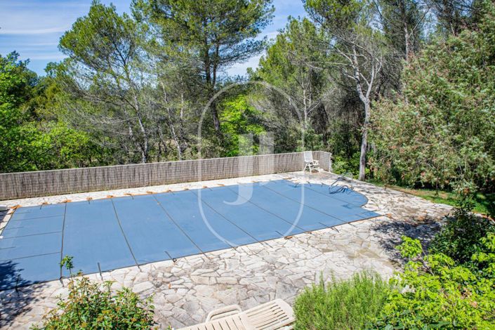 Image No.12-3 Bed House for sale