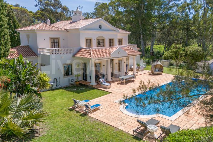 Image No.1-5 Bed House for sale