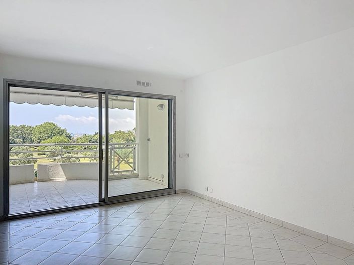 Image No.5-Appartement de 2 chambres à vendre à Juan-les-Pins