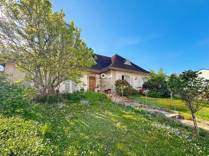 Image No.1-4 Bed House for sale
