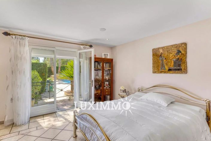 Image No.7-4 Bed House for sale