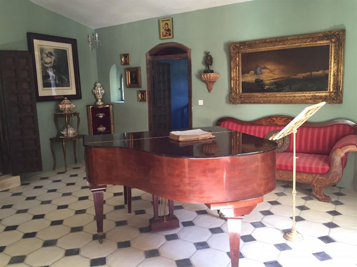 Image No.9-11 Bed Property for sale