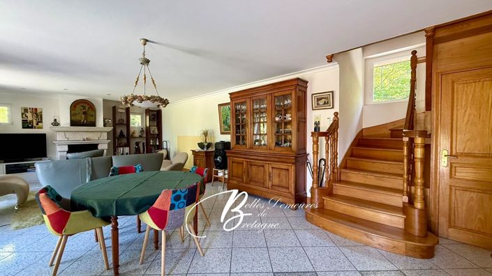 Image No.7-4 Bed House for sale