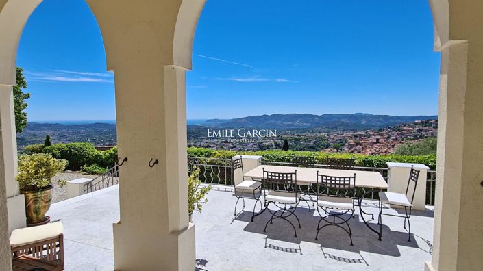 Image No.4-6 Bed Property for sale