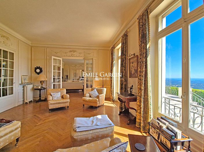 Image No.5-6 Bed Property for sale