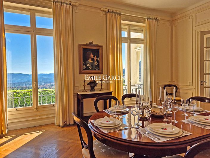 Image No.6-6 Bed Property for sale