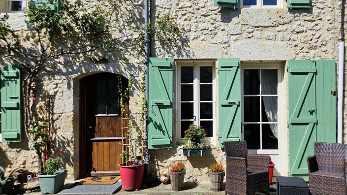 Image No.1-3 Bed House for sale