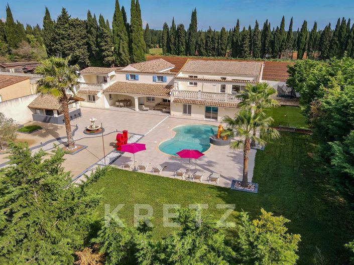Image No.1-6 Bed House for sale