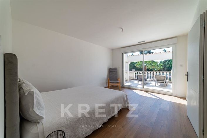 Image No.13-6 Bed House for sale