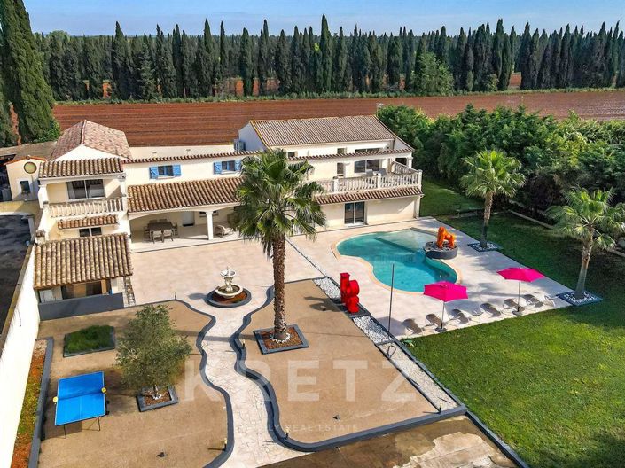 Image No.18-6 Bed House for sale