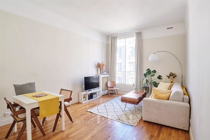 Image No.1-Appartement de 2 chambres à vendre à Paris