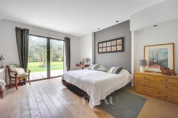 Image No.14-5 Bed House for sale