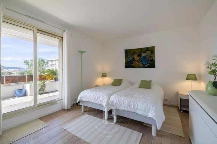 Image No.9-Appartement de 2 chambres à vendre à Cannes