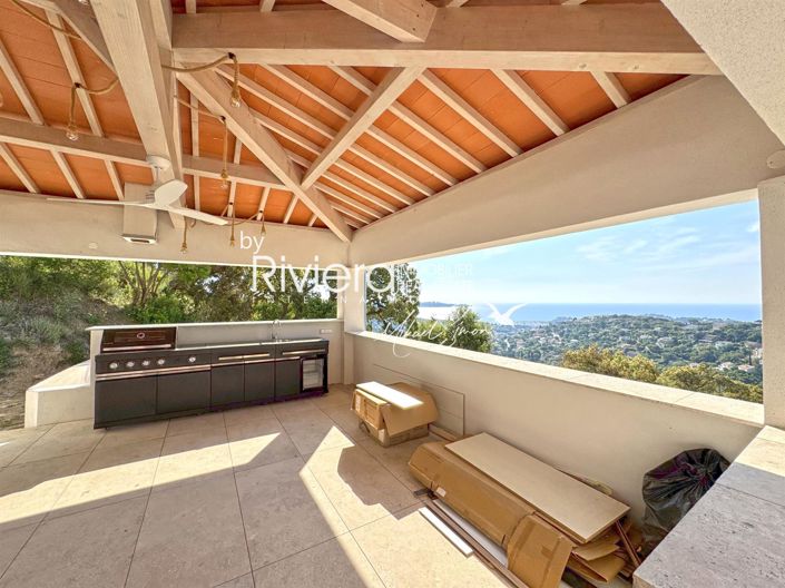 Image No.11-5 Bed House for sale