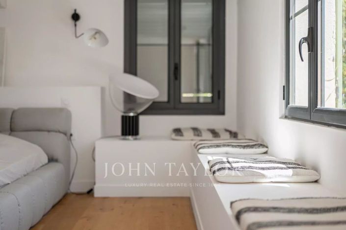 Image No.21-5 Bed House for sale