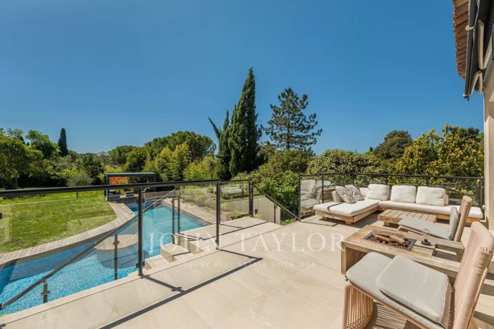 Image No.3-5 Bed House for sale